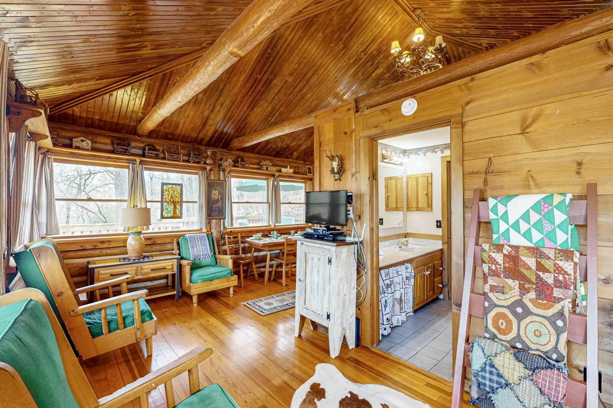 Lake Lucerne - Treehouse Cabin #01 Eureka Springs Luaran gambar